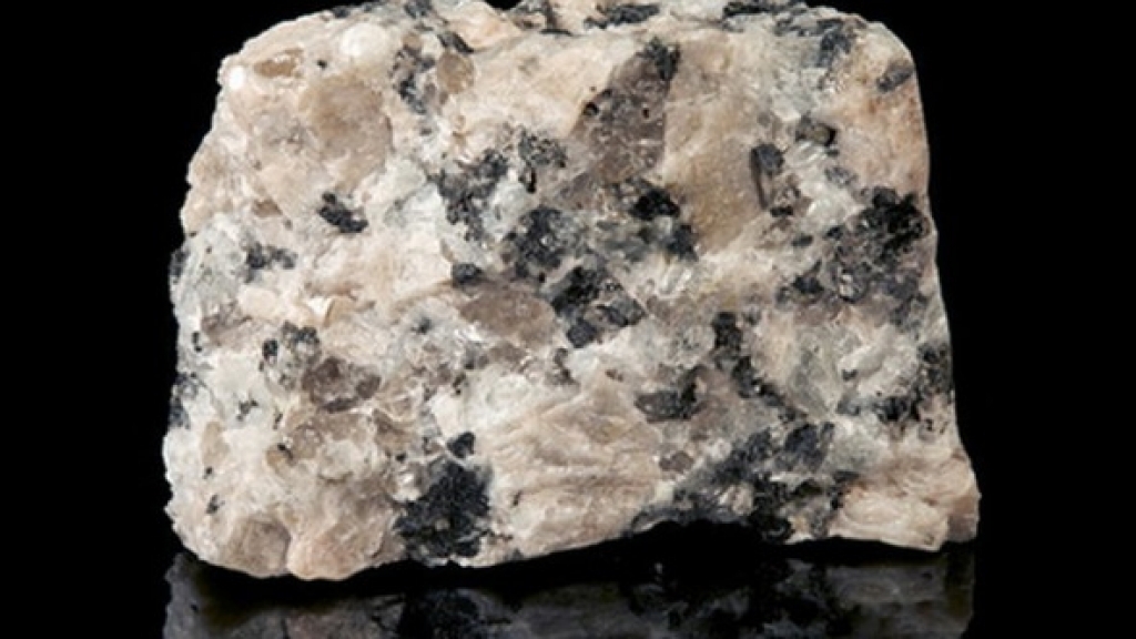 Cách phân biệt đá hoa cương tự nhiên và đá hóa cương nhuộm