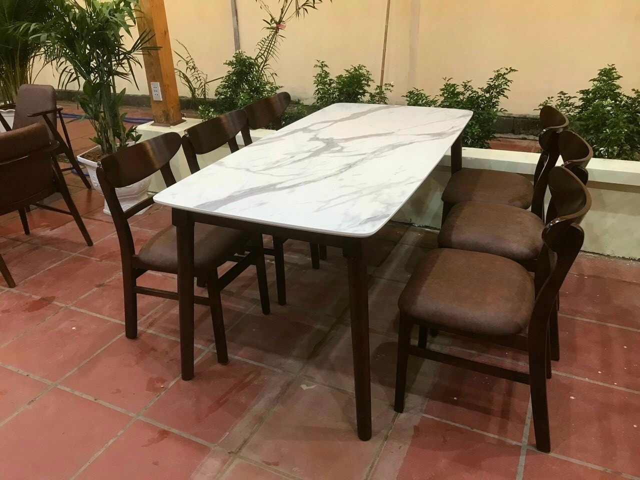 Giá đá hoa cương mặt bàn org