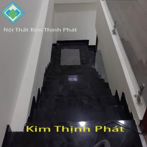 Cầu thang đá hồng vân báo báo giá đá tự nhiên