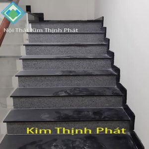 Cầu thang đá tím sa mạc f1 là loại đá tự nhiên