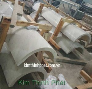 Cột đá hoa cương thông tầng