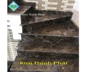 Đá hoa cương cầu thang dark emperado thông dụng sang trọng